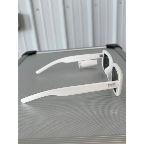 Kreedom Polarized Sunglasses White Frame With Dark Lenses UV Protection Chic NEW - Picture 5 of 6
